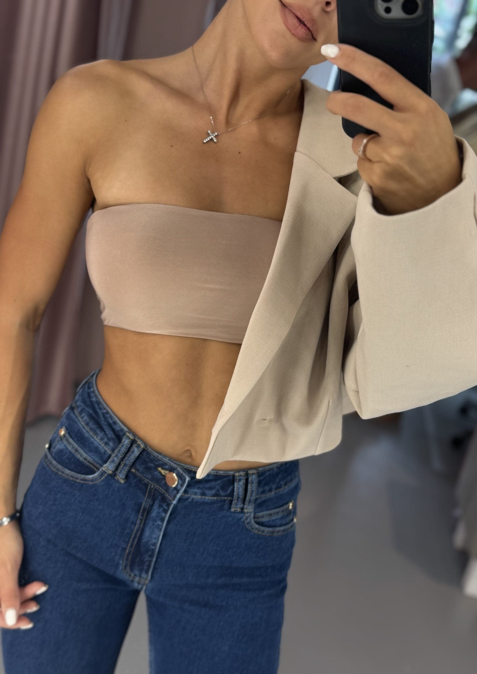 Crop palaidinė Biseko